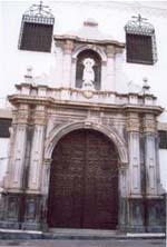 Portada del templo. 